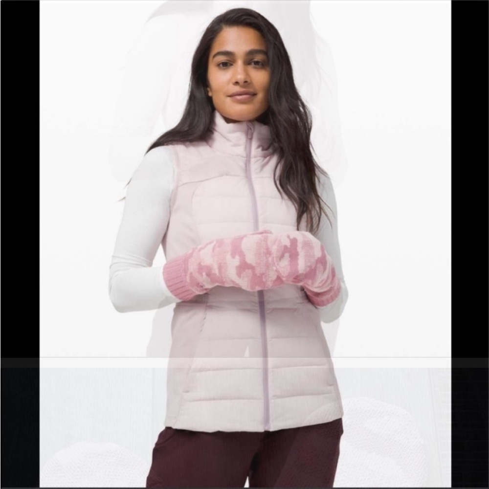 Lululemon Room for Warmth Mitten in Pink Taupe / Porcelain Pink - Picture 2 of 6